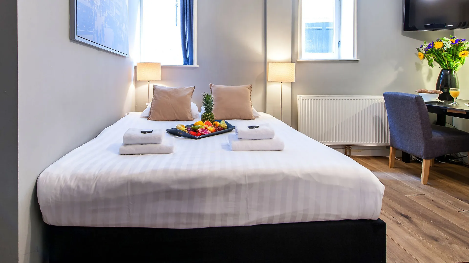 Amsterdam Centre Harbour Apartments 3*,