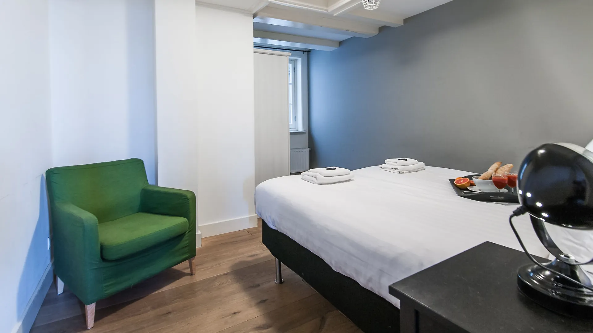 Amsterdam Centre Harbour Apartments 3*,  Países Bajos