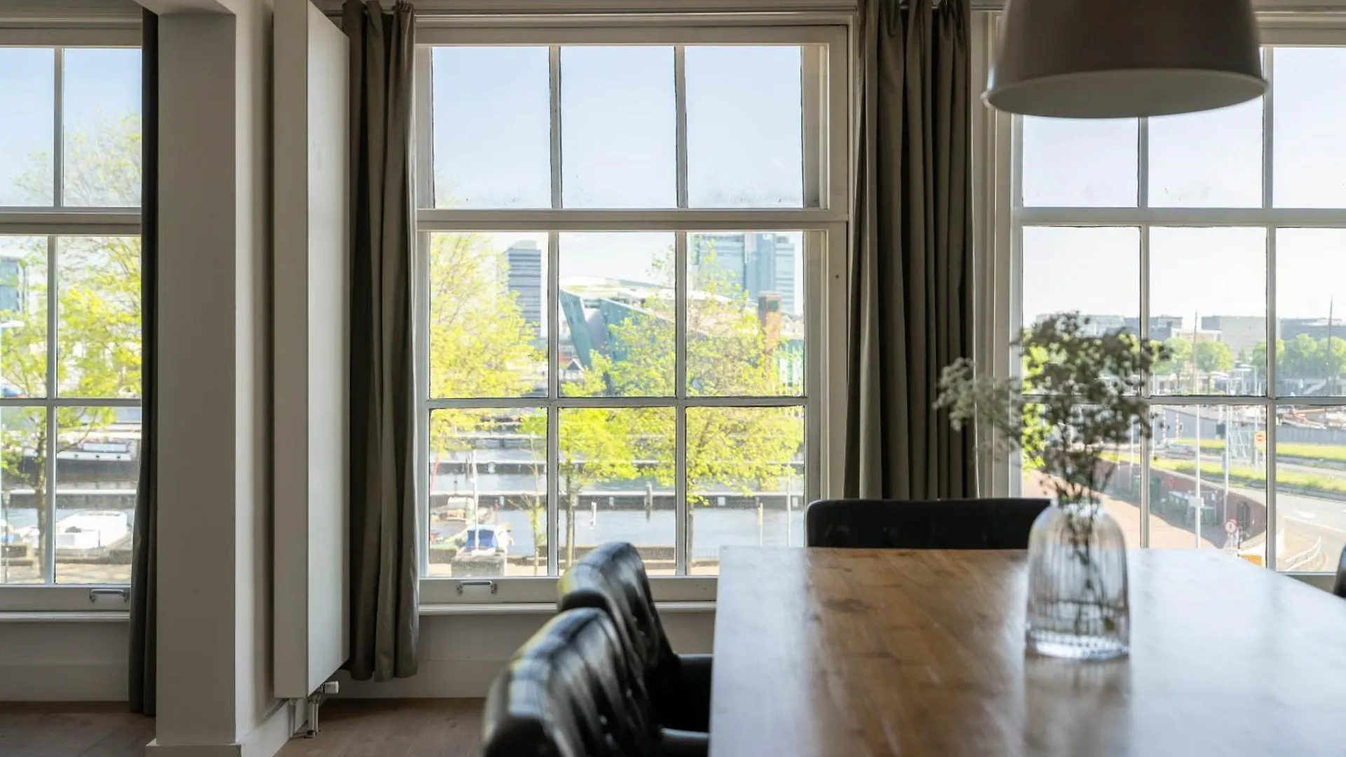 Amsterdam Centre Harbour Apartments